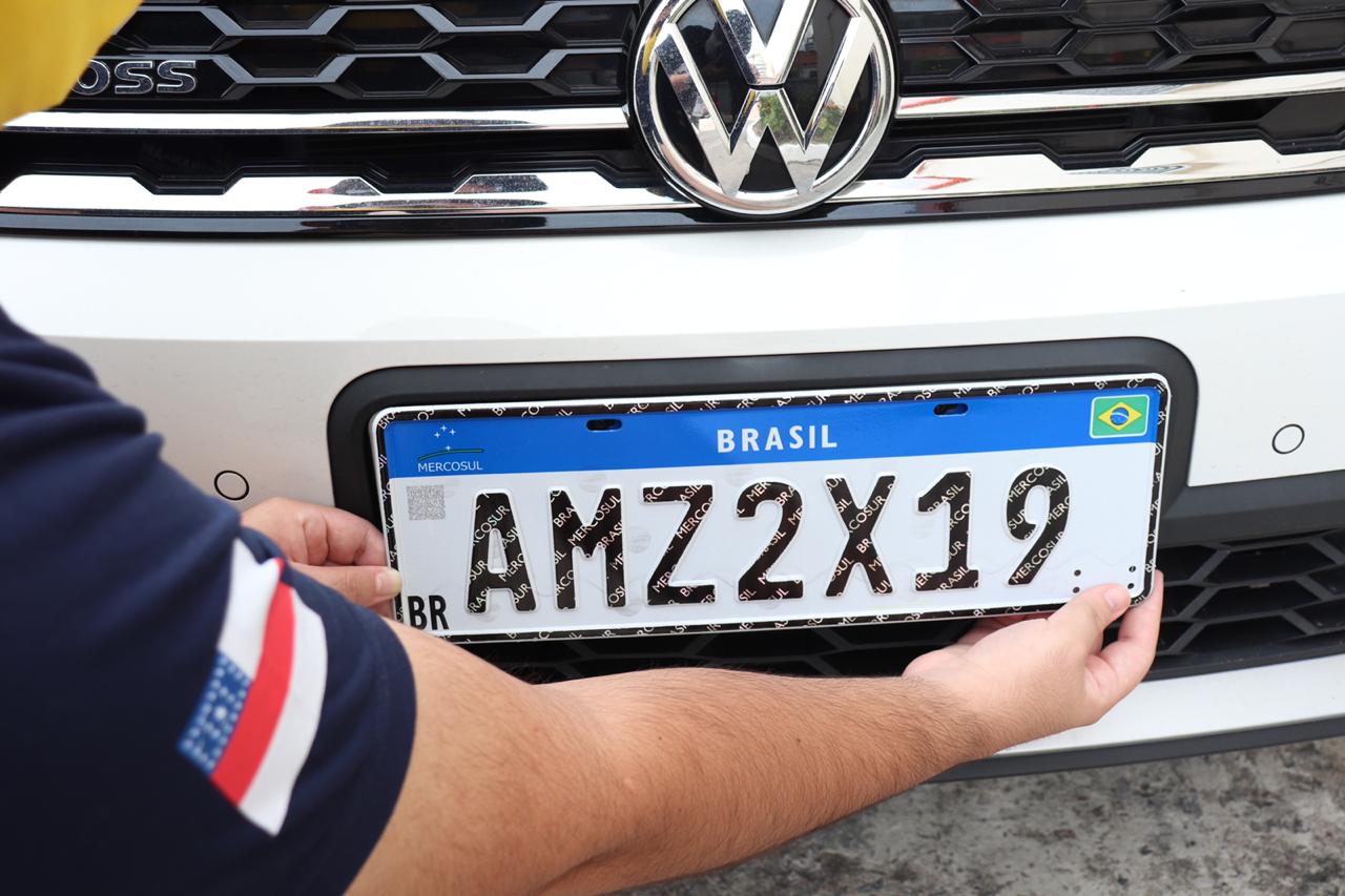 Veículos de outros estados sem transferência podem ser retidos pelo Detran no Amazonas