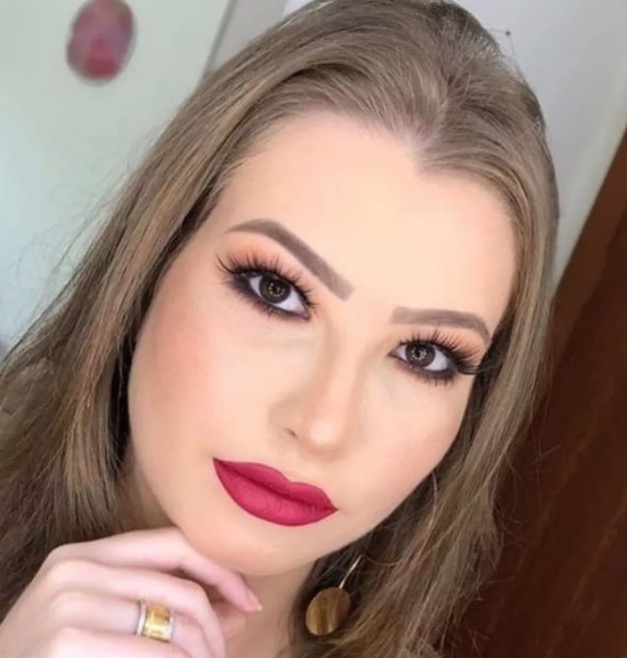 Estudante de fisioterapia morre após lancha ter teto arrancado em acidente