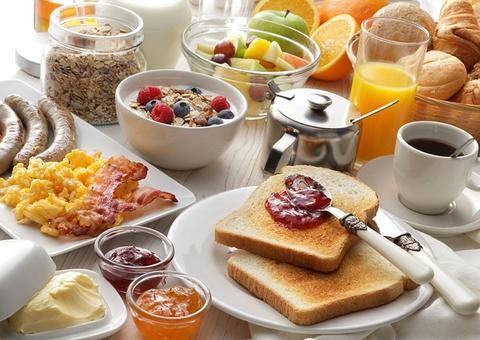 Pular café da manhã: veja as consequências