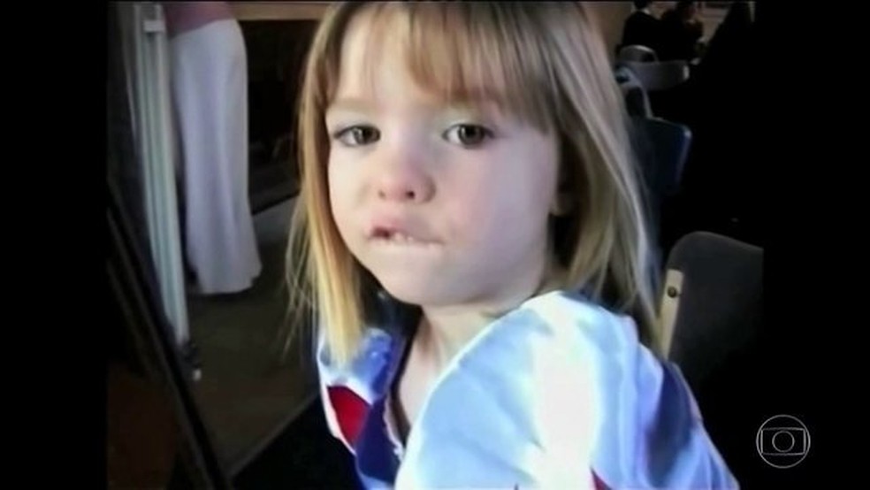 Policiais que investigam desaparecimento de Madeleine McCann cavam buraco em casa de suspeito