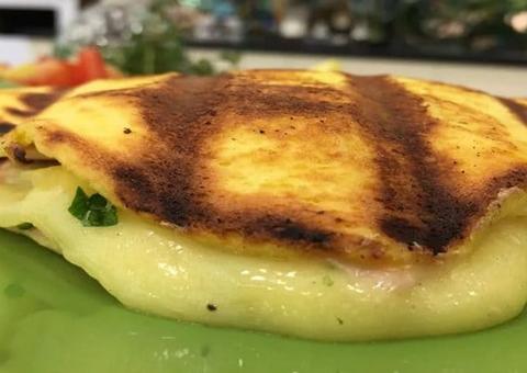 Sanduíche sem glúten da Ana Maria Braga não tem pão; aprenda receita