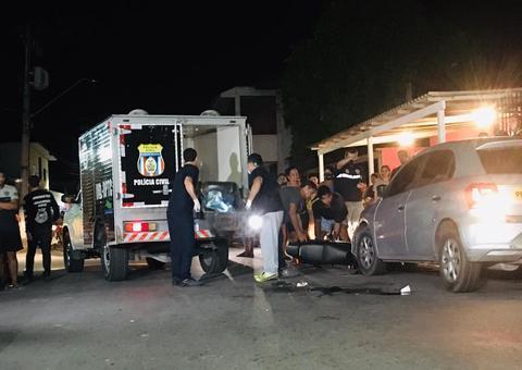 Jovem morre após cair da moto e ser esmagada por ônibus em Manaus