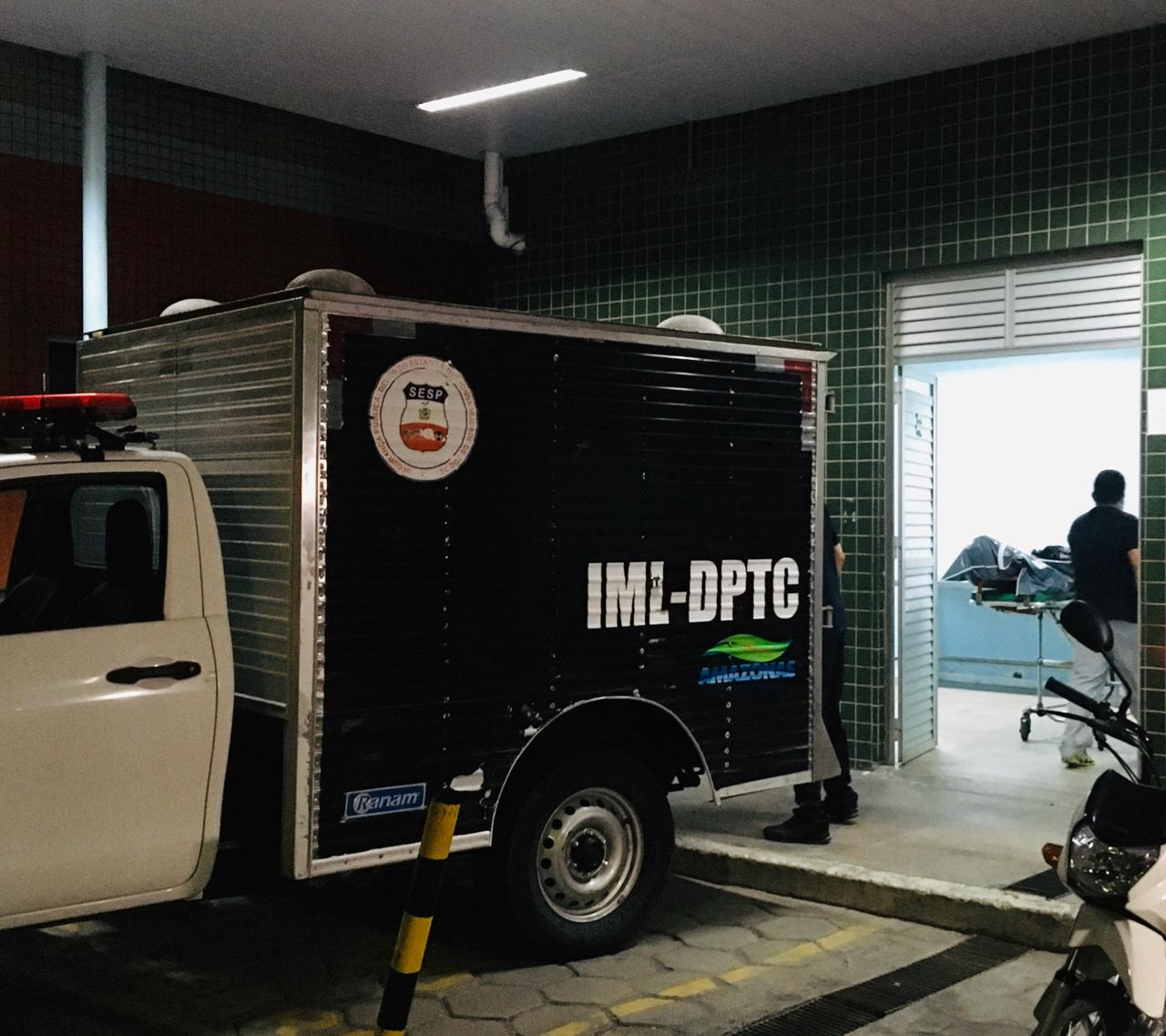 Venezuelano fica furioso ao ser expulso de hospital e morre atropelado em Manaus