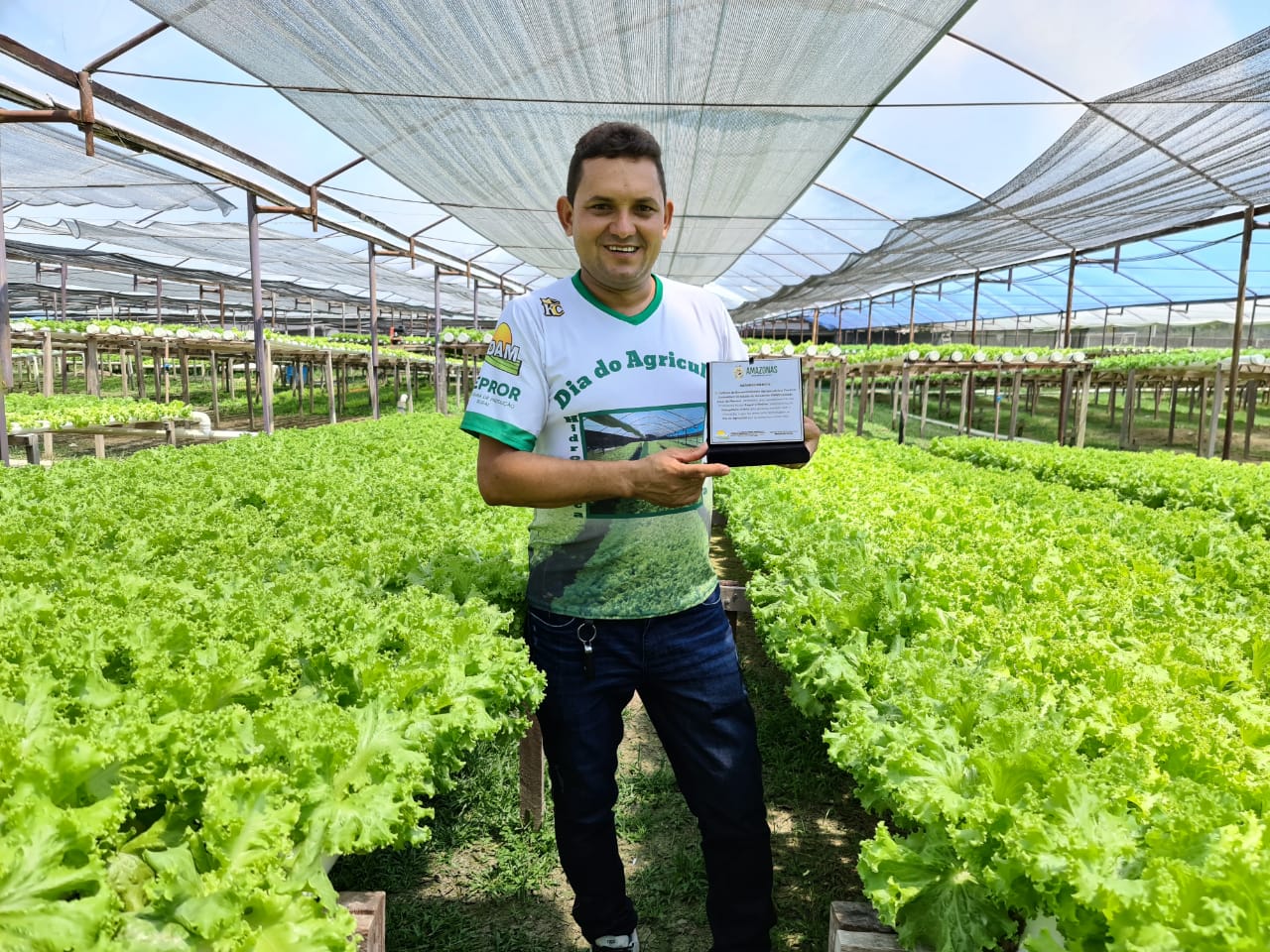 Agricultores são homenageados por se destacarem em produção no Amazonas