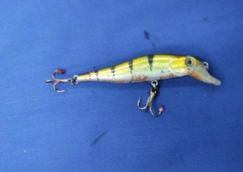 Criança tem olhos atingidos por anzol em balneário do Amazonas