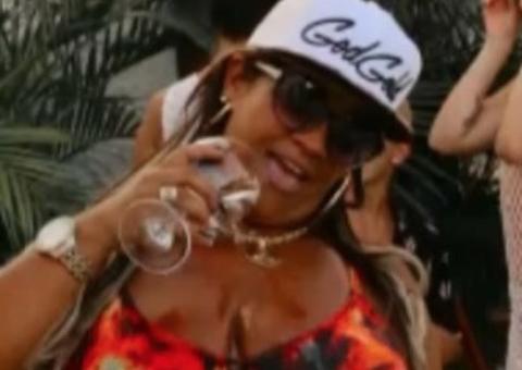 MC Atrevida morre após cirurgia plástica 