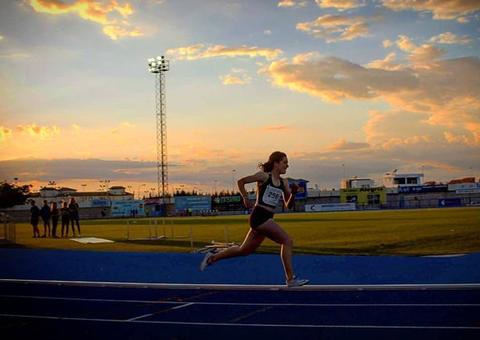 Atleta de 19 anos morre em acidente de carro na Espanha