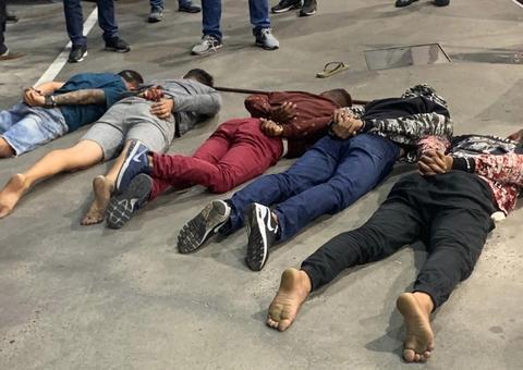 Grupo especializado em explosão de cofres é preso em posto de combustível de Manaus