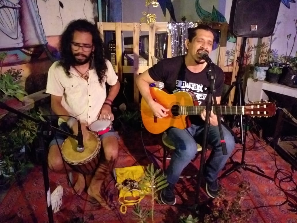 Sindicato dos artistas carentes realiza live solidária em prol da Vila Vigalume