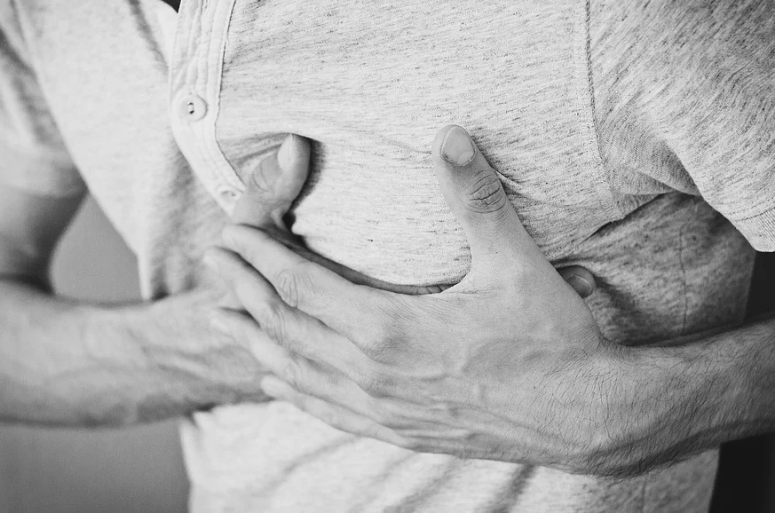 Homem passa mal e morre dentro de suíte de motel 