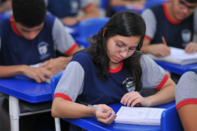 Deputado pede rigidez no retorno às aulas da rede estadual de ensino