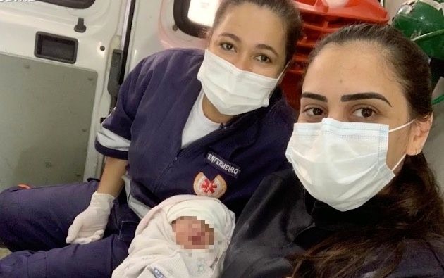 Enrolada em saco plástico, recém-nascida é encontrada em lixão 