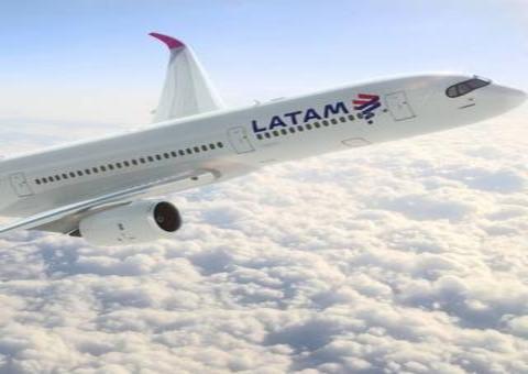 Latam anuncia que vai começar a demitir 2,7 mil tripulantes no Brasil 