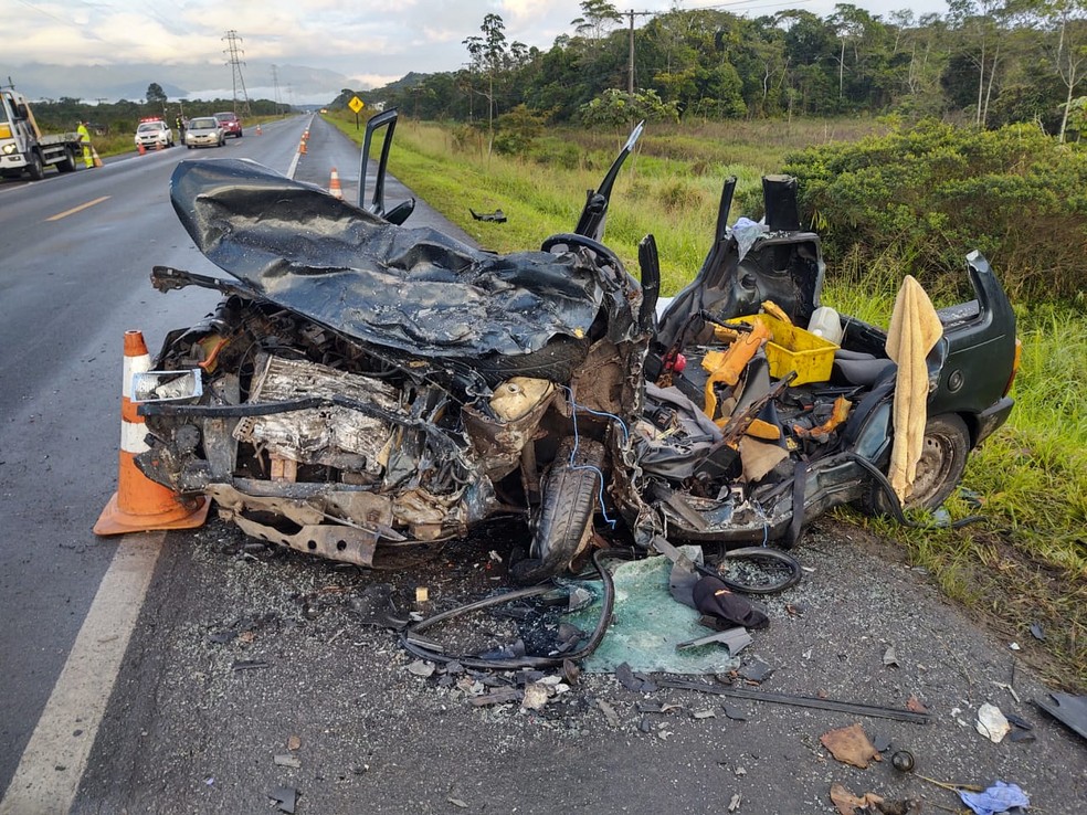 Acidente deixa cinco mortos em rodovia; motorista foi preso 