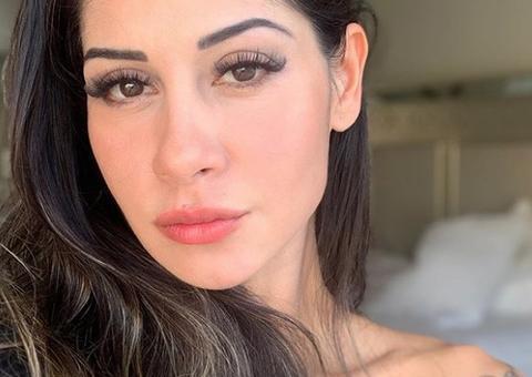 Mayra Cardi posa completamente nua em banheira luxuosa gigante: 'vida nova'