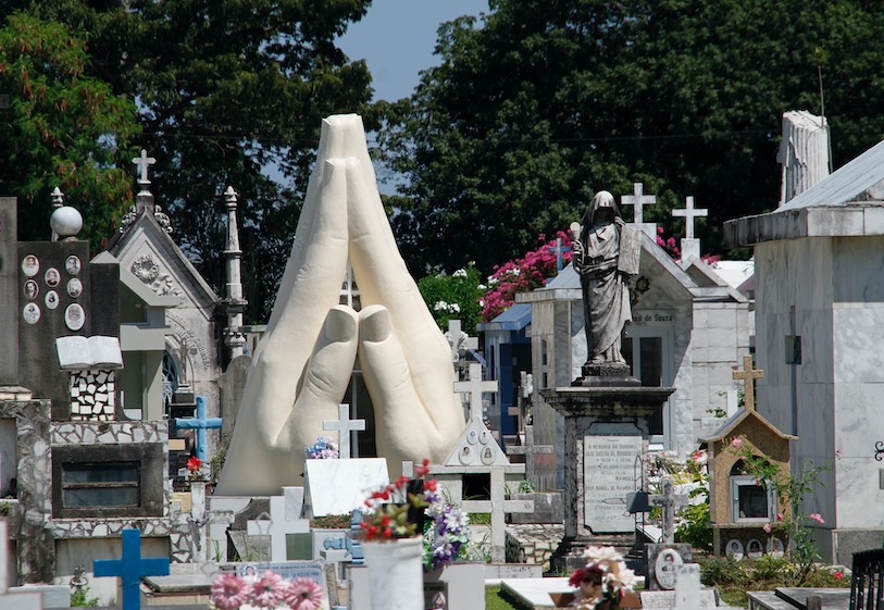 Prefeitura continua restringindo acesso aos cemitérios de Manaus por causa da pandemia