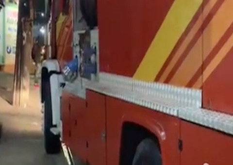 Princípio de incêndio em drogaria de Manaus causa pânico em moradores