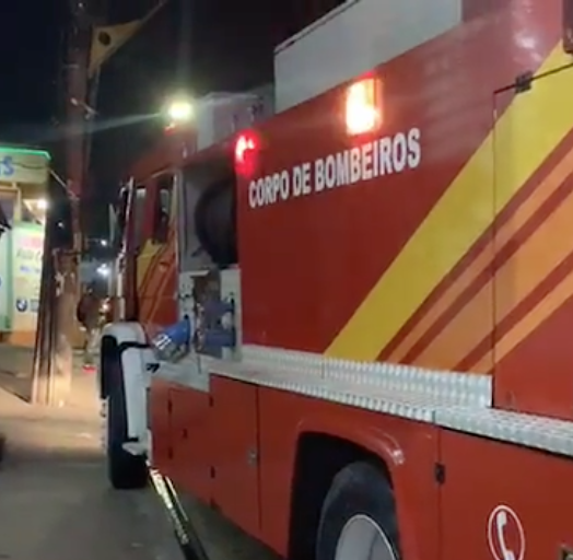 Princípio de incêndio em drogaria de Manaus causa pânico em moradores