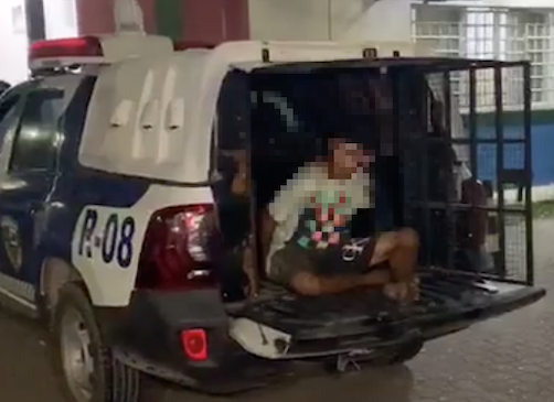 Após perseguição, suspeito que se preparava para 'tocar o terror' é preso em Manaus