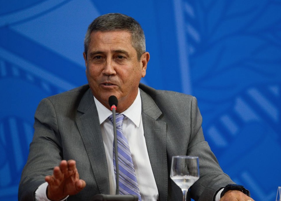Ministro da Casa Civil, Braga Netto está com Covid-19 