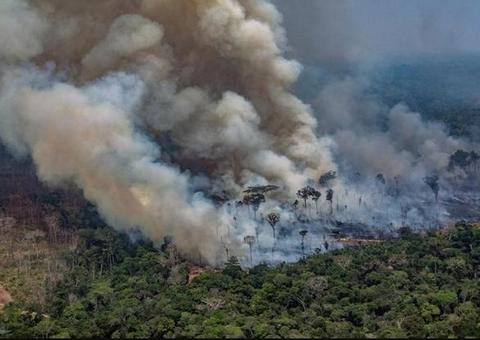 Força-tarefa para combate a incêndios na Amazônia será ampliada