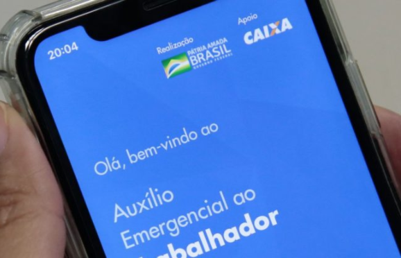Economia estuda prorrogar auxílio emergencial até dezembro