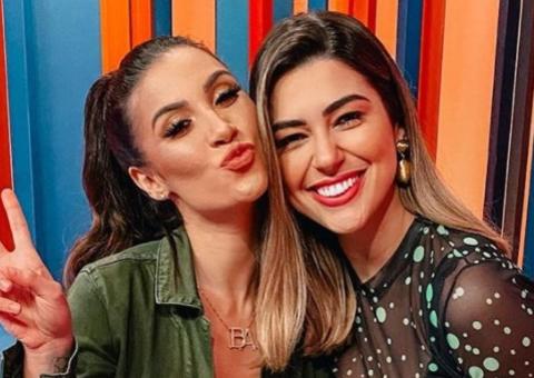 Em foto de biquíni, Vivian Amorim exibe tatuagem e Bianca Andrade ‘expõe’ amiga