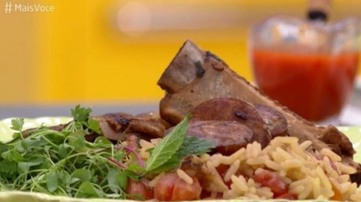 Arroz de forno com costelinha da Ana Maria Braga é de ‘comer rezando’; aprenda