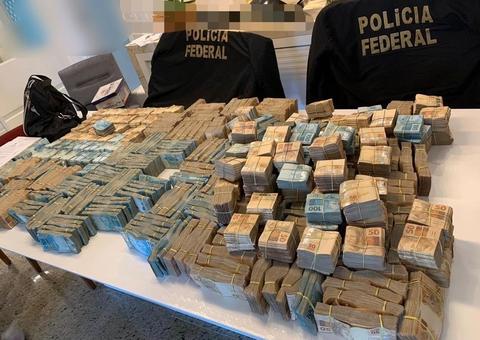 PF apreende R$ 3,5 milhões na casa de investigado em fraude nos Correios