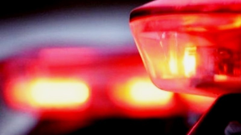 Esposa descobre traição e ateia fogo em casa com filha de 7 anos dentro