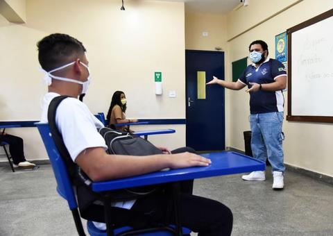 Escolas vão avisar alunos sobre quando devem voltar às aulas em Manaus 