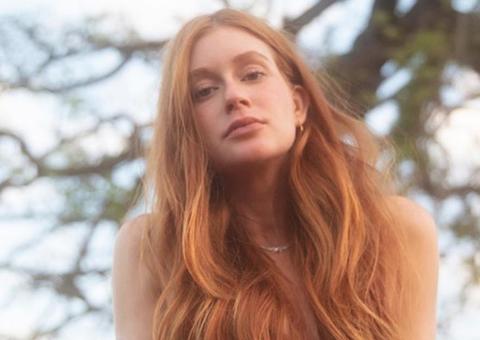 Marina Ruy Barbosa dá apalpada nos seios em fotos de vestido cavadão
