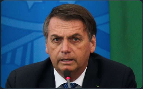 Bolsonaro lamenta explosão no Líbano: 'como se fosse em nosso território'