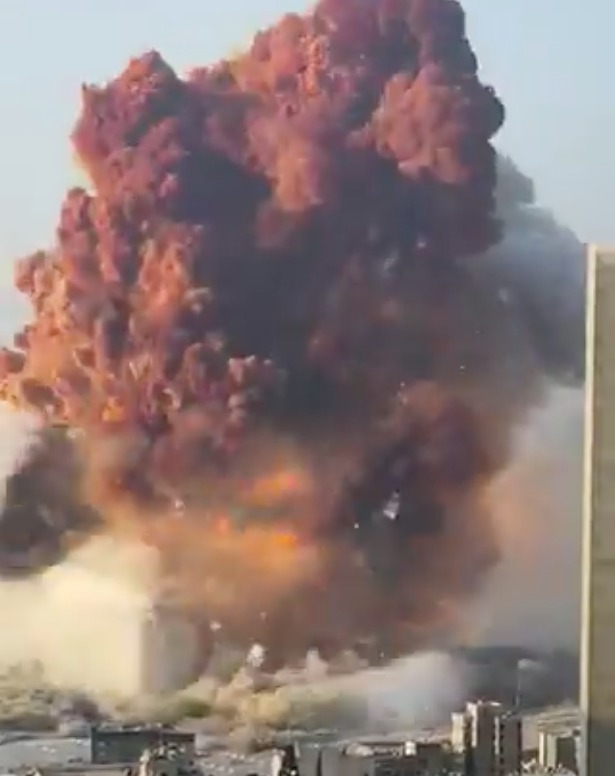 Mortos em explosão em Beirute chegam a 135; feridos superam 5 mil