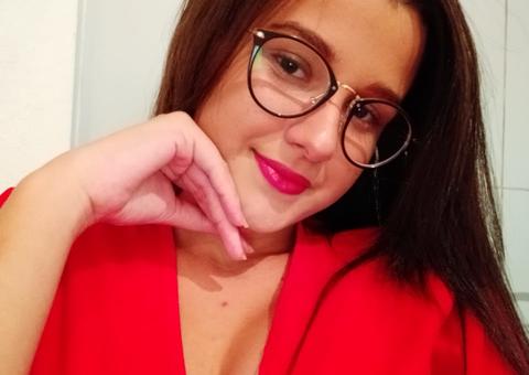 Família procura adolescente que fugiu com namorado 