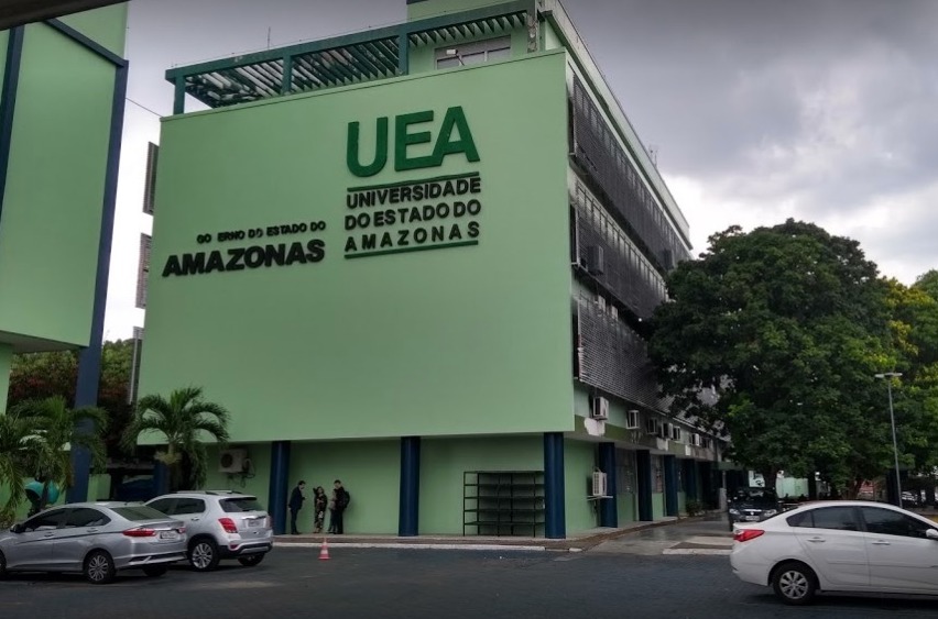 Alunos da UEA denunciam falta da intérpretes de libras em aulas online
