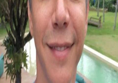 Marcio Garcia exagera no photoshop e vira piada