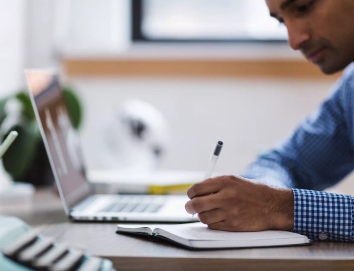 Secretaria lança edital com mais de 310 vagas para cursos de qualificação em Manaus 