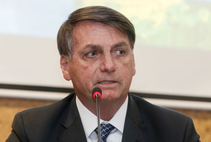 Bolsonaro libera R$ 1,99 bilhão para fabricação de vacina contra Covid-19 