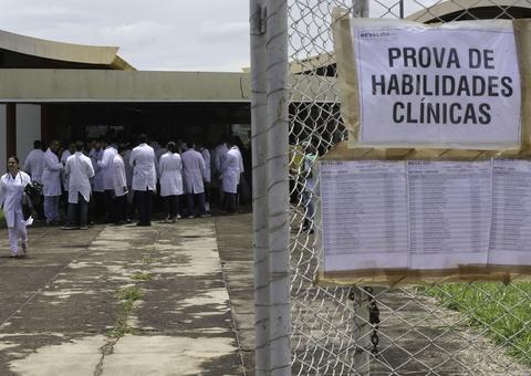 Senado aprova redução de prazos para revalidação de diplomas