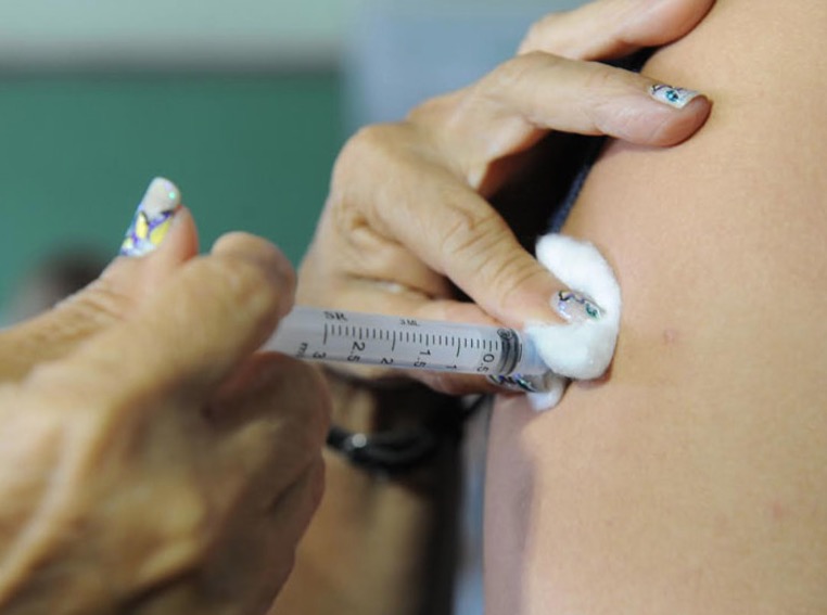 MP apura descarte de vacinas no Amazonas por transporte inadequado 