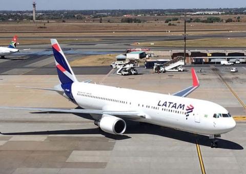 Latam é condenada a pagar R$ 25 mil para família de Manaus por impedir embarque de criança