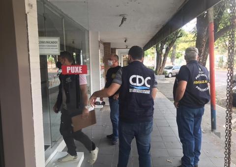 Simulacro de arma de fogo é encontrado em loja de informática durante fiscalização em Manaus 