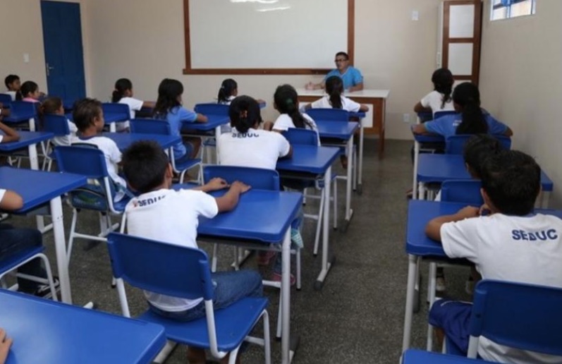 Juíza nega pedido para suspender volta às aulas na rede pública de Manaus 