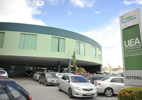 MPAM pede, na Justiça, que UEA disponha intérpretes de Libras para alunos surdos