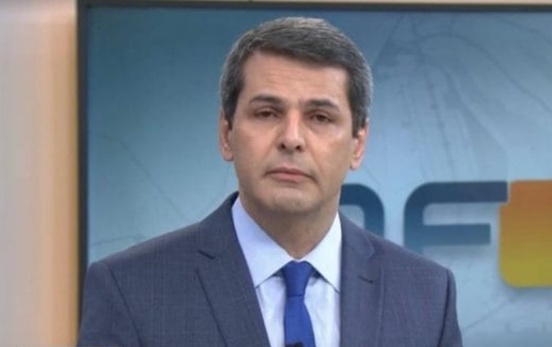 Apresentador da Globo chora ao falar sobre o pai e emociona internautas; veja vídeo