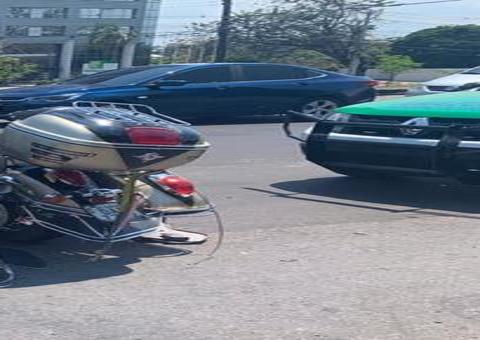 Mulher fica sem parte da perna em grave acidente em Manaus