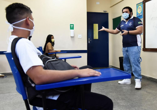 Mesmo com greve confirmada, Seduc anuncia volta às aulas nesta segunda