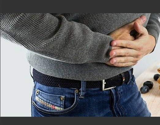 Principais sintomas de apendicite; saiba mais