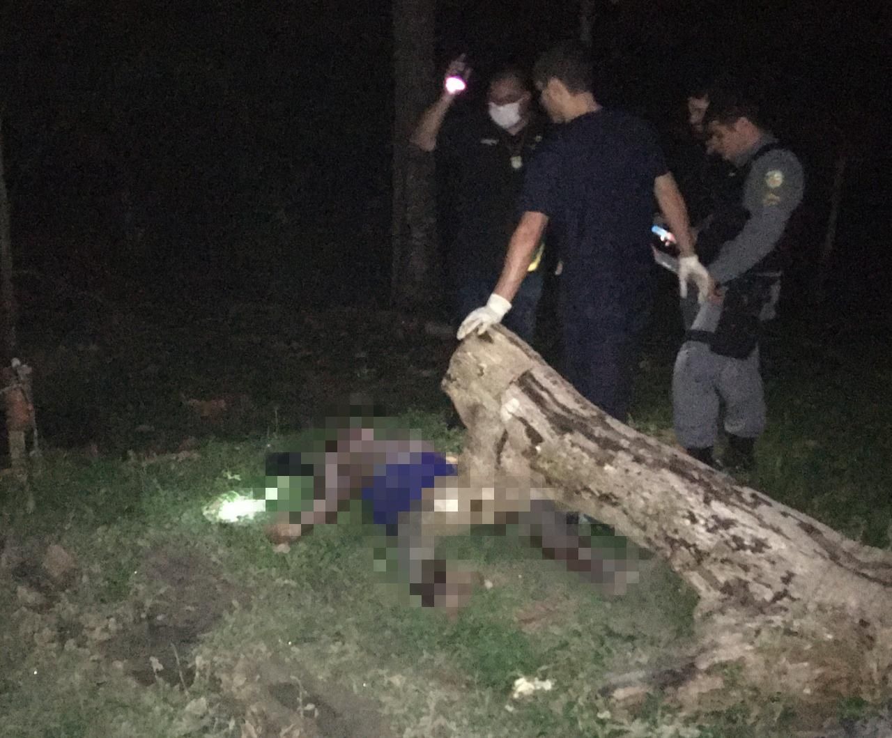 Homem é morto por dupla em moto ao sair de bar em Manaus